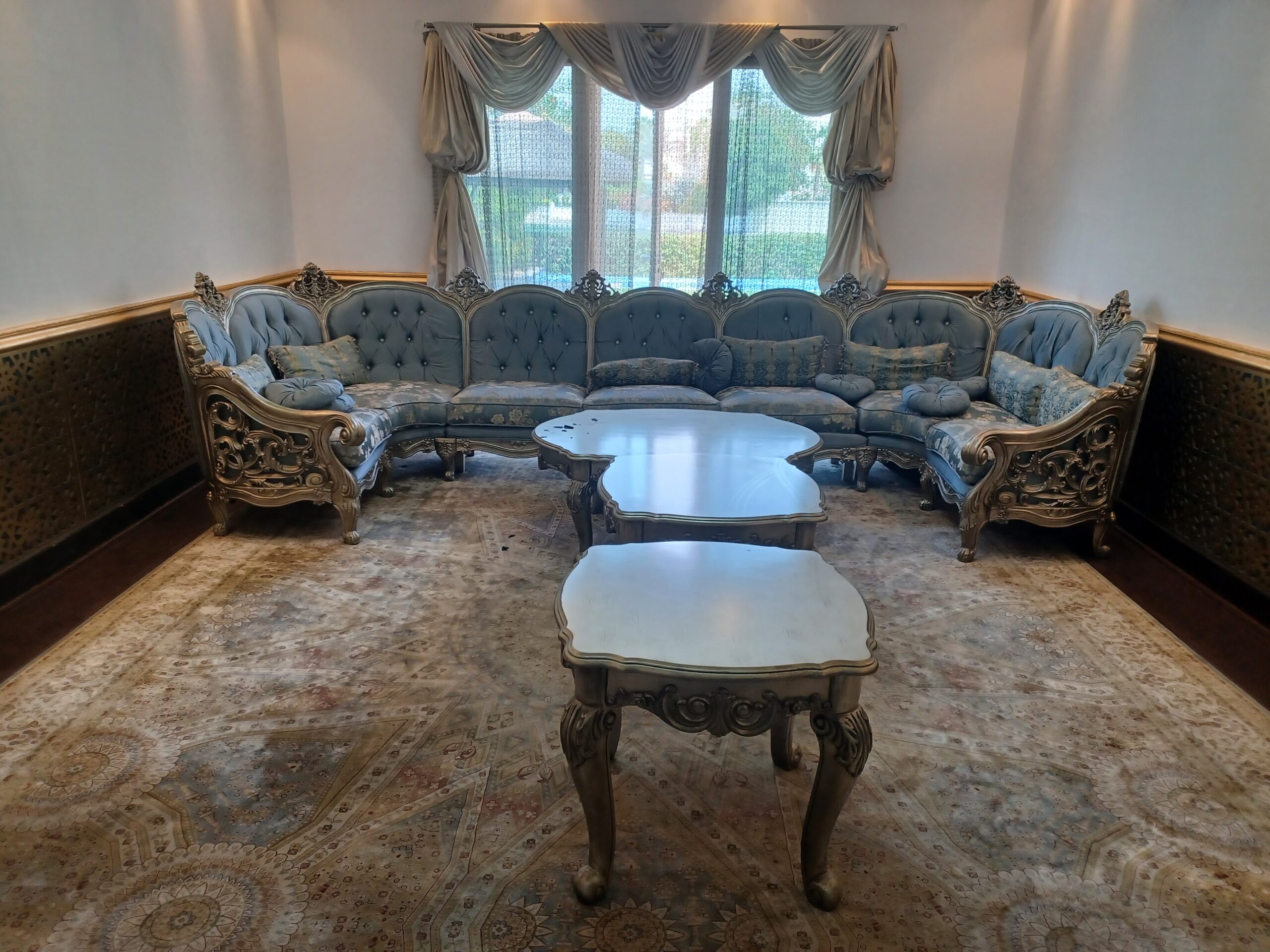 Old Furniture Removal Service