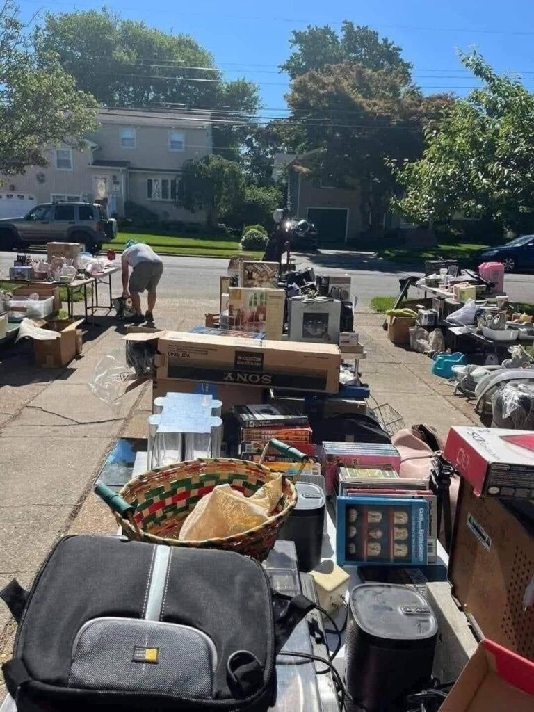 Old Furniture Removal Service